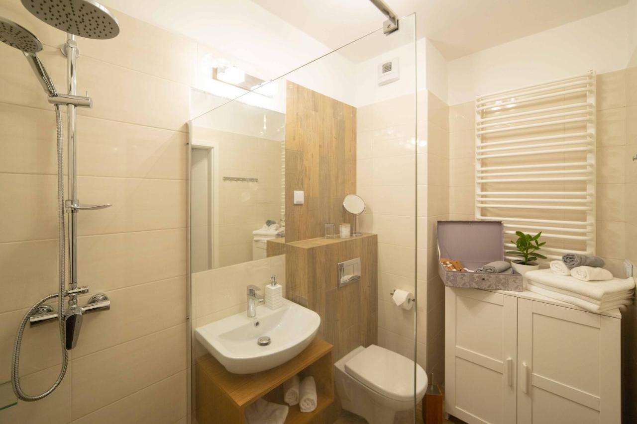 3D Spring Apartments Krasków Εξωτερικό φωτογραφία